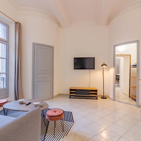 Spacieux Appartement En Plein Coeur De เบซิเยร์ ภายนอก รูปภาพ